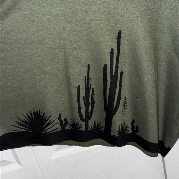 Olive Green Cactus Print Crop Top - Picture 4 of 4